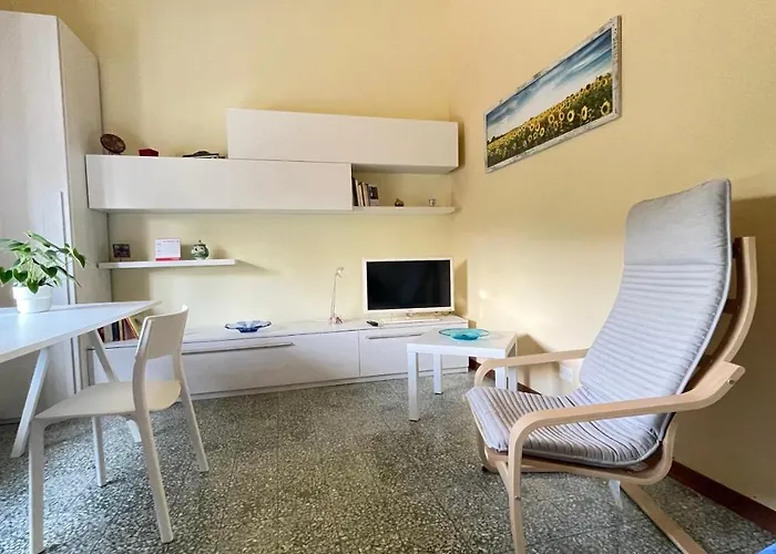 Tra Gli Olivi